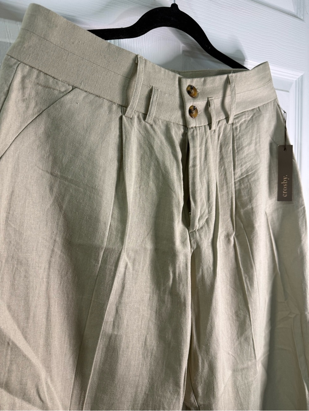 crosby. Pleated Linen-Blend Women’s Chinos — Light Tan